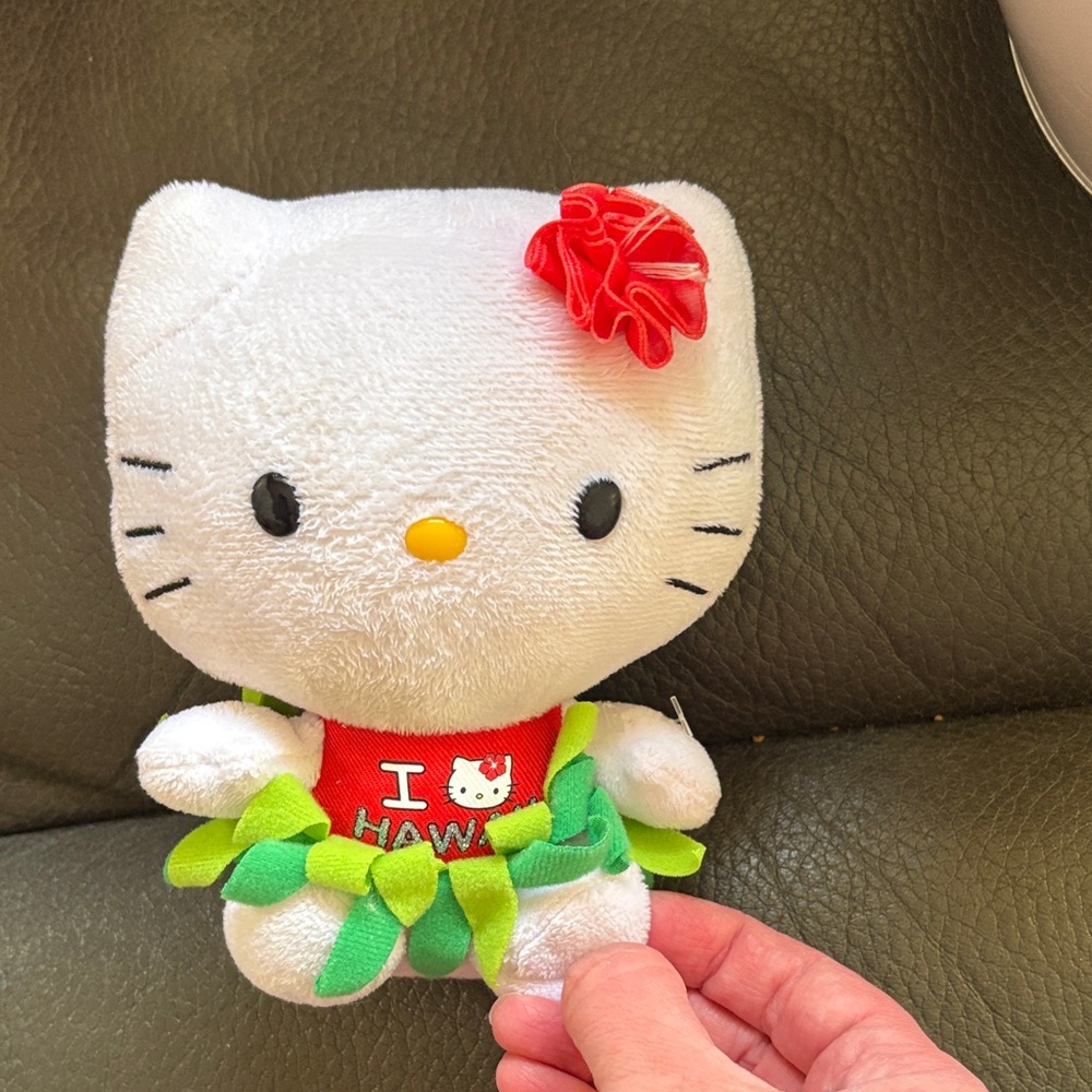 Hello kitty I love Hawaii stuffed kitty